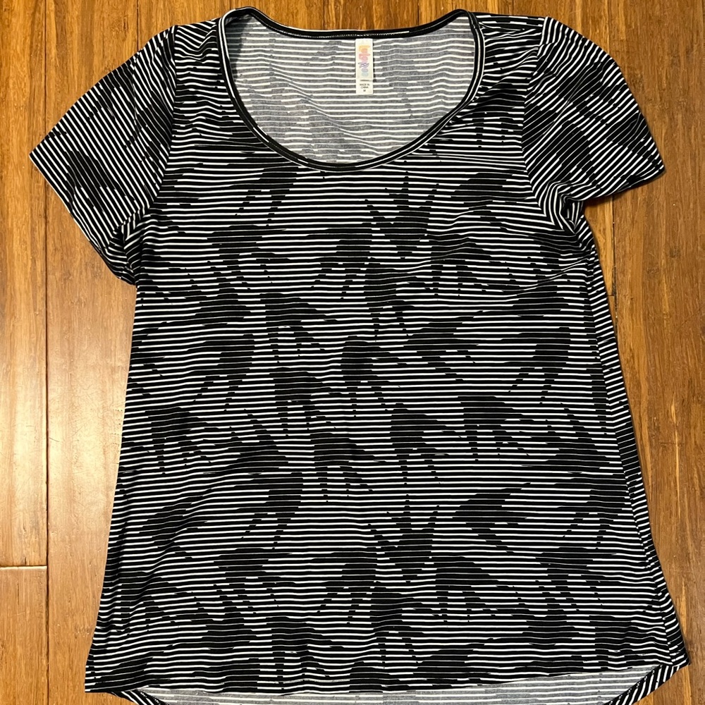 LuLaRoe Classic Tee